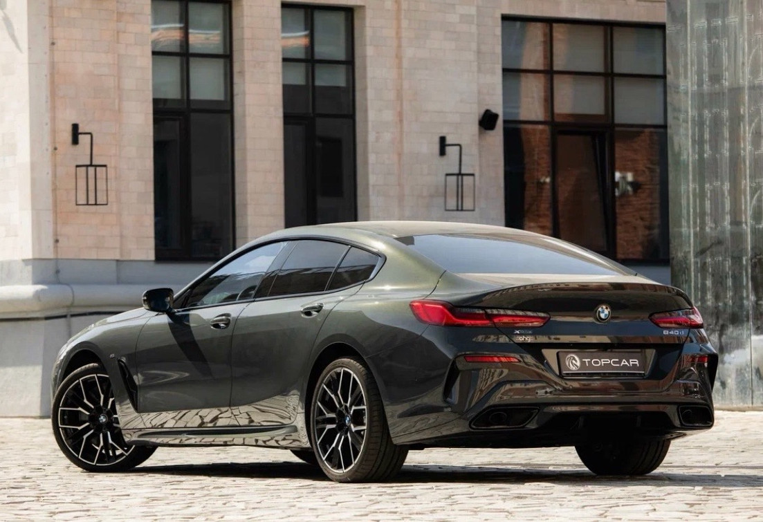 Аренда bmw 8-serii премиум класса 2023 года в городе Москва Шаболовская от 20000 руб./сутки, полный привод, двигатель: гибрид, объем 3 литра, каско (Мультидрайв), ОСАГО (Мультидрайв), без водителя, недорого, вид 3 - RentRide