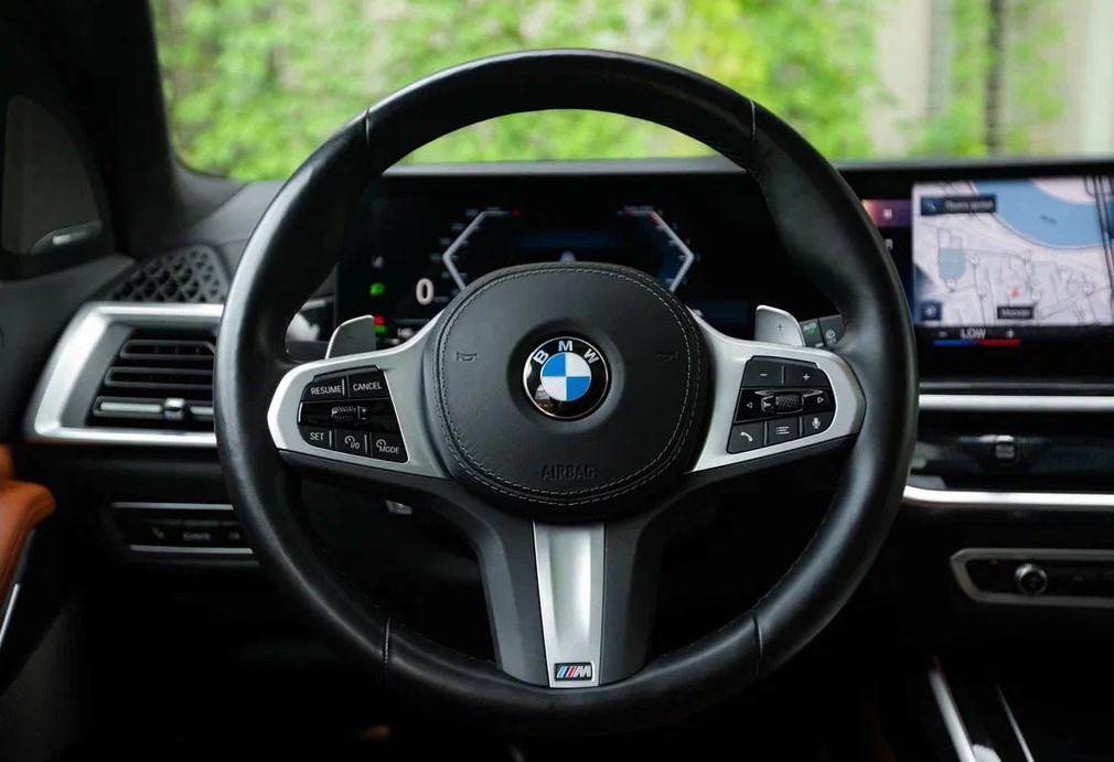 Аренда bmw x7 премиум класса 2023 года в городе Москва Тульская от 32000 руб./сутки, полный привод, двигатель: дизель, объем 3 литра, каско (Мультидрайв), ОСАГО (Мультидрайв), без водителя, недорого, вид 13 - RentRide