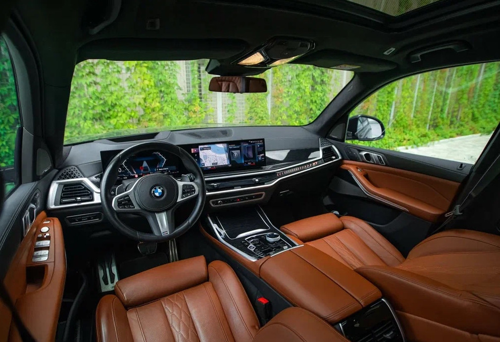 Аренда bmw x7 премиум класса 2023 года в городе Москва Тульская от 32000 руб./сутки, полный привод, двигатель: дизель, объем 3 литра, каско (Мультидрайв), ОСАГО (Мультидрайв), без водителя, недорого, вид 12 - RentRide