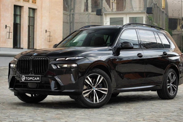 Прокат авто bmw x7 премиум класса 2023 года в городе Москва Тульская от 32000 руб./сутки, полный привод, двигатель: дизель, объем 3 литра, каско (Мультидрайв), ОСАГО (Мультидрайв), без водителя, недорого - RentRide