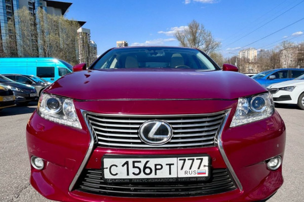 Прокат авто lexus es комфорт класса 2014 года в городе Москва Котельники от 3600 руб./сутки, полный привод, двигатель: бензин, объем 2.5 литров, ОСАГО (Впишу в полис), без водителя, недорого - RentRide