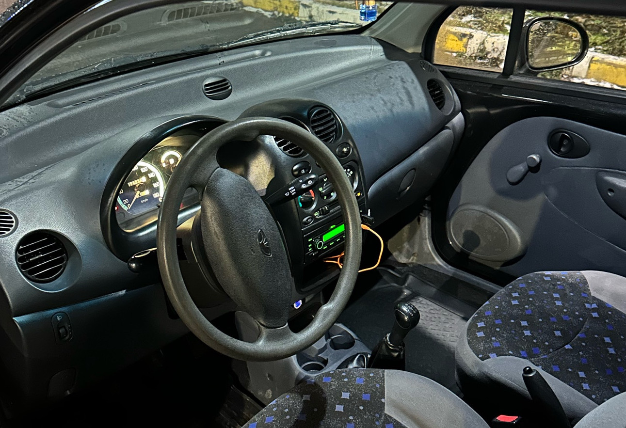 Аренда daewoo matiz эконом класса 2013 года в городе Москва от 800 руб./сутки, передний привод, двигатель: бензин, объем 0.8 литров, ОСАГО (Мультидрайв), без водителя, недорого, вид 6 - RentRide