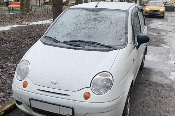 Прокат авто daewoo matiz эконом класса 2012 года в городе Москва Филевский парк от 1500 руб./сутки, передний привод, двигатель: бензин, объем 0.8 литров, ОСАГО (Мультидрайв), без водителя, недорого - RentRide