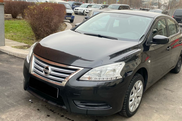Прокат авто nissan sentra стандарт класса 2014 года в городе Москва Электрозаводская от 3520 руб./сутки, задний привод, двигатель: бензин, объем 1.6 литров, ОСАГО (Впишу в полис), без водителя, недорого - RentRide