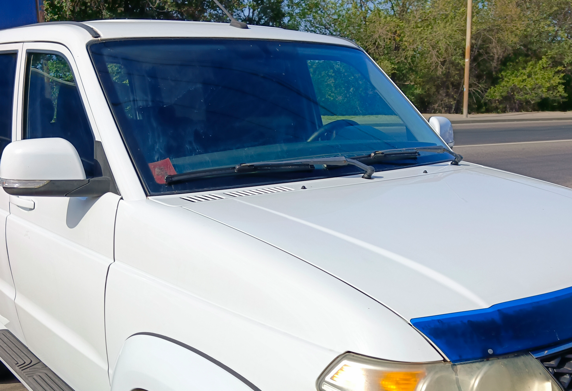 Аренда uaz patriot эконом класса 2016 года в городе Москва от 4000 руб./сутки, полный привод, двигатель: бензин, каско (Впишу в полис), ОСАГО (Впишу в полис), без водителя, недорого, вид 2 - RentRide