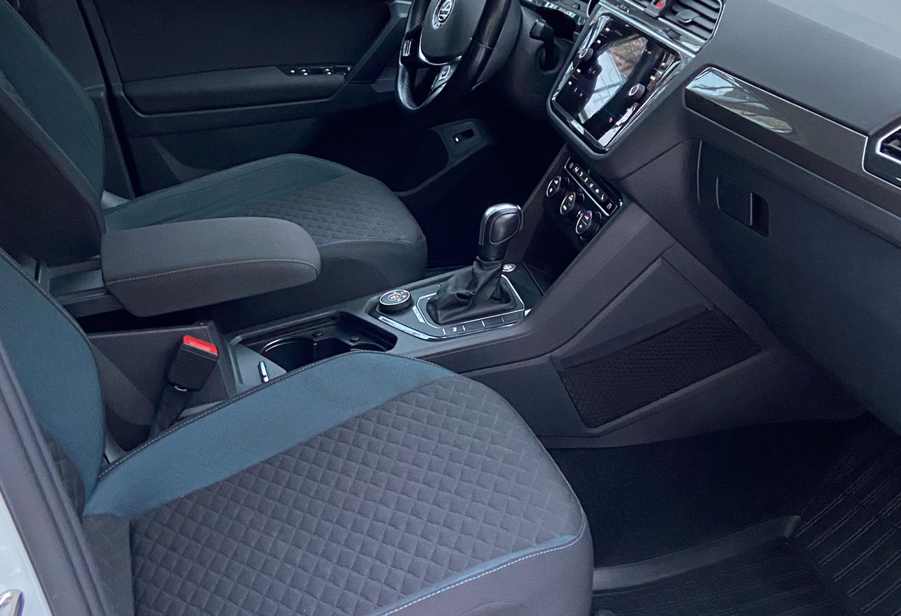 Аренда volkswagen tiguan бизнес класса 2020 года в городе Москва Белорусская от 5600 руб./сутки, полный привод, двигатель: бензин, объем 1.4 литра, ОСАГО (Мультидрайв), без водителя, недорого, вид 9 - RentRide