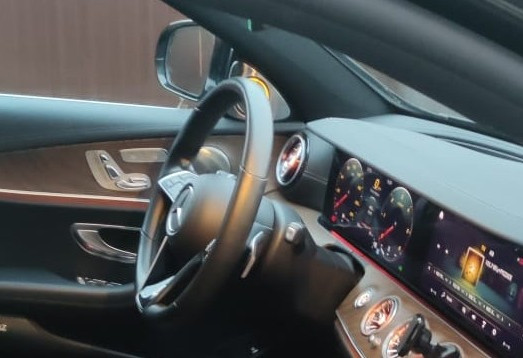 Аренда mercedes-benz e-klass бизнес класса 2021 года в городе Москва Кантемировская от 7200 руб./сутки, полный привод, двигатель: дизель, объем 2 литра, ОСАГО (Впишу в полис), без водителя, недорого, вид 4 - RentRide