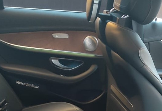 Аренда mercedes-benz e-klass бизнес класса 2021 года в городе Москва Кантемировская от 7200 руб./сутки, полный привод, двигатель: дизель, объем 2 литра, ОСАГО (Впишу в полис), без водителя, недорого, вид 5 - RentRide