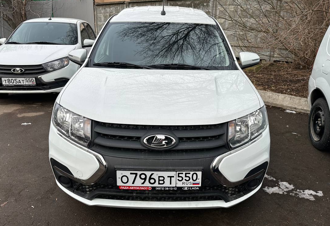 Аренда lada largus-furgon эконом класса 2024 года в городе Москва Дубровка от 2400 руб./сутки, передний привод, двигатель: бензин, объем 1.6 литров, каско (Мультидрайв), ОСАГО (Мультидрайв), без водителя, недорого, вид 2 - RentRide