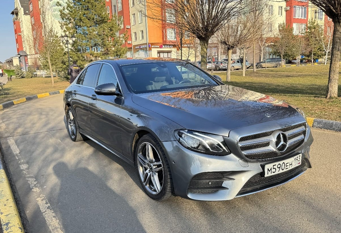Аренда mercedes-benz e-klass бизнес класса 2019 года в городе Москва от 7840 руб./сутки, задний привод, двигатель: бензин, объем 2 литра, ОСАГО (Мультидрайв), без водителя, недорого, вид 5 - RentRide