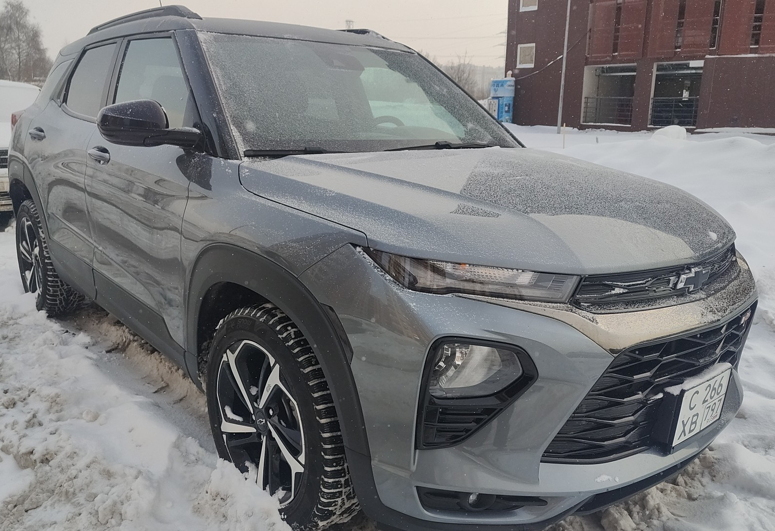 Аренда chevrolet trailblazer эконом класса 2021 года в городе Москва Лесопарковая от 2640 руб./сутки, передний привод, двигатель: бензин, объем 1.3 литра, каско (Мультидрайв), ОСАГО (Мультидрайв), без водителя, недорого, вид 5 - RentRide