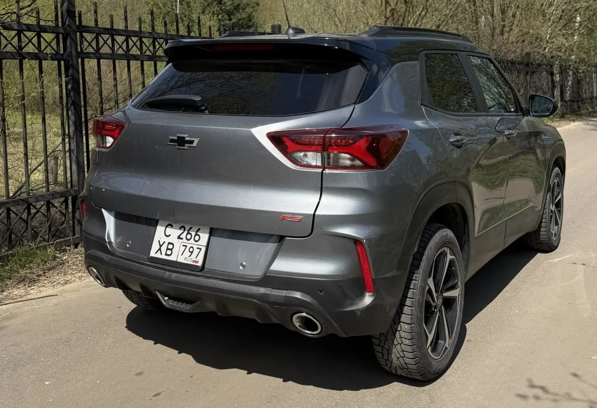 Аренда chevrolet trailblazer стандарт класса 2021 года в городе Москва Лесопарковая от 3360 руб./сутки, передний привод, двигатель: бензин, объем 1.3 литра, каско (Мультидрайв), ОСАГО (Мультидрайв), без водителя, недорого, вид 6 - RentRide