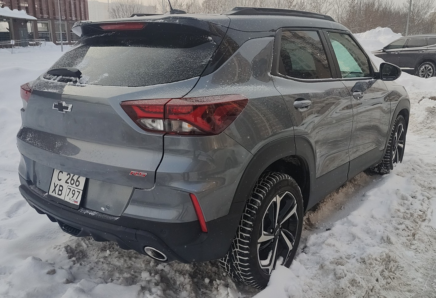 Аренда chevrolet trailblazer эконом класса 2021 года в городе Москва Лесопарковая от 2640 руб./сутки, передний привод, двигатель: бензин, объем 1.3 литра, каско (Мультидрайв), ОСАГО (Мультидрайв), без водителя, недорого, вид 7 - RentRide