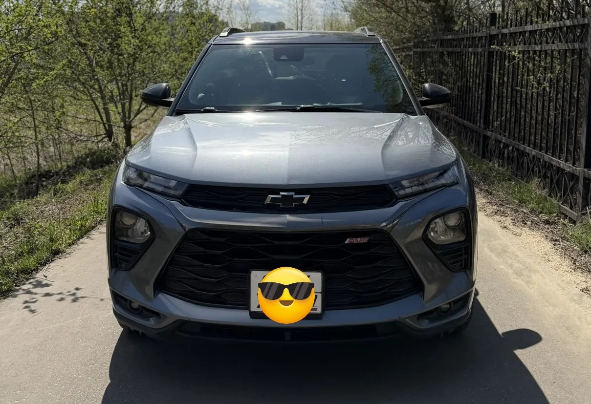Аренда chevrolet trailblazer стандарт класса 2021 года в городе Москва Лесопарковая от 3360 руб./сутки, передний привод, двигатель: бензин, объем 1.3 литра, каско (Мультидрайв), ОСАГО (Мультидрайв), без водителя, недорого, вид 2 - RentRide
