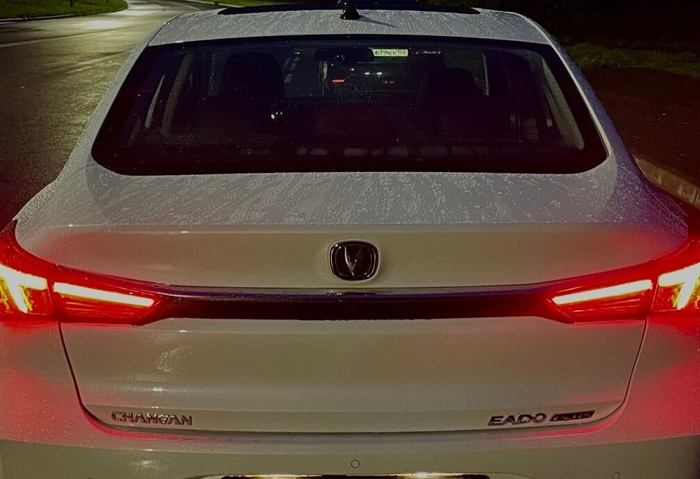 Аренда changan eado стандарт класса 2023 года в городе Москва Авиамоторная от 4400 руб./сутки, передний привод, двигатель: бензин, объем 1.4 литра, ОСАГО (Мультидрайв), без водителя, недорого, вид 4 - RentRide