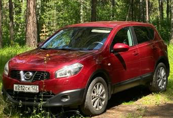 Аренда nissan qashqai эконом класса 2011 года в городе Москва от 3200 руб./сутки, полный привод, двигатель: бензин, объем 2 литра, ОСАГО (Впишу в полис), без водителя, недорого - RentRide