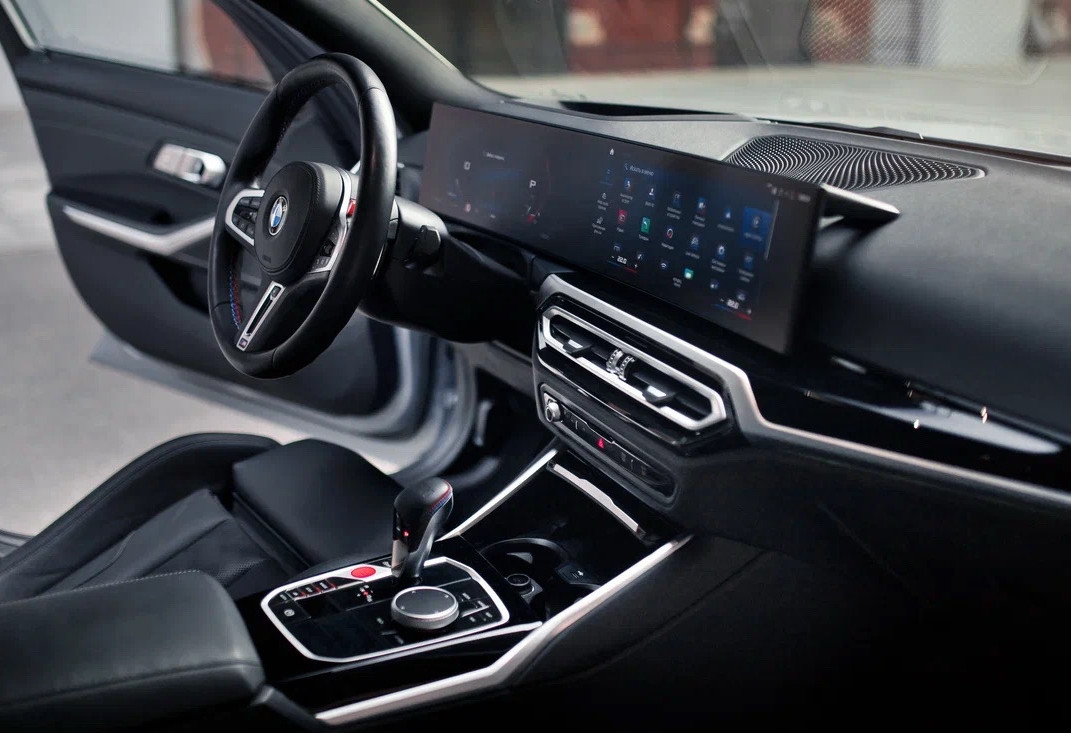 Аренда bmw m3 2023 года в городе Москва Автозаводская от 33600 руб./сутки, полный привод, двигатель: бензин, объем 3 литра, каско (Мультидрайв), ОСАГО (Мультидрайв), без водителя, недорого, вид 6 - RentRide