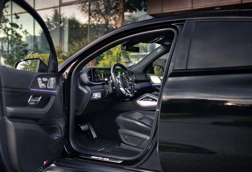 Аренда mercedes-benz gle-amg премиум класса 2021 года в городе Москва Автозаводская от 24000 руб./сутки, полный привод, двигатель: гибрид, объем 3 литра, каско (Мультидрайв), ОСАГО (Мультидрайв), без водителя, недорого, вид 6 - RentRide