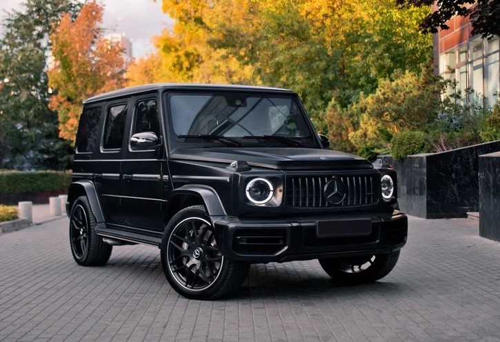 Аренда mercedes-benz g-63-amg премиум класса 2021 года в городе Москва Автозаводская от 44000 руб./сутки, полный привод, двигатель: бензин, объем 4.4 литра, каско (Мультидрайв), ОСАГО (Мультидрайв), без водителя, недорого, вид 2 - RentRide