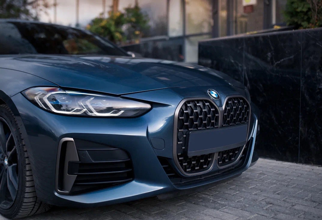 Аренда bmw 4-serii бизнес класса 2020 года в городе Москва Автозаводская от 16000 руб./сутки, полный привод, двигатель: гибрид, объем 3 литра, каско (Мультидрайв), ОСАГО (Мультидрайв), без водителя, недорого, вид 3 - RentRide