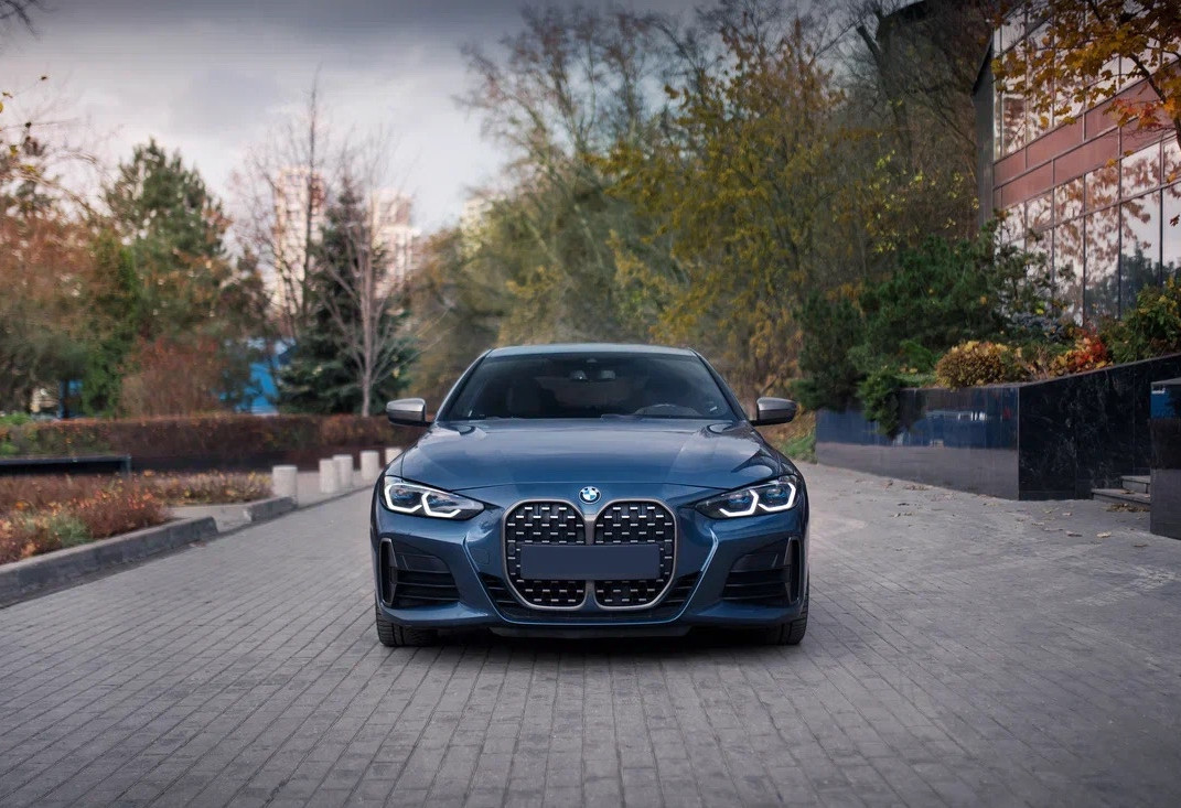 Аренда bmw 4-serii бизнес класса 2020 года в городе Москва Автозаводская от 16000 руб./сутки, полный привод, двигатель: гибрид, объем 3 литра, каско (Мультидрайв), ОСАГО (Мультидрайв), без водителя, недорого, вид 2 - RentRide