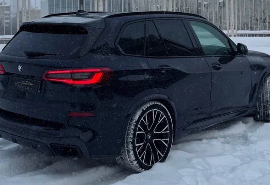 Аренда bmw x5 бизнес класса 2019 года в городе Москва Профсоюзная от 17200 руб./сутки, полный привод, двигатель: дизель, объем 3 литра, ОСАГО (Впишу в полис), без водителя, недорого, вид 4 - RentRide