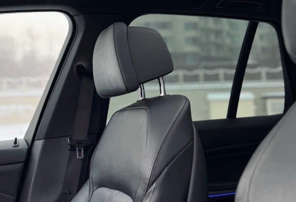 Аренда bmw x5 бизнес класса 2019 года в городе Москва Профсоюзная от 17200 руб./сутки, полный привод, двигатель: дизель, объем 3 литра, ОСАГО (Впишу в полис), без водителя, недорого, вид 6 - RentRide