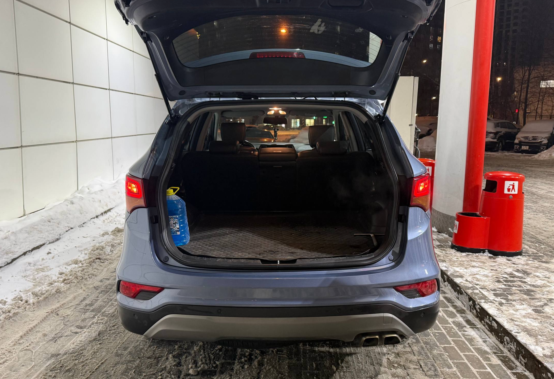 Аренда hyundai santa-fe стандарт класса 2017 года в городе Москва Войковская от 3040 руб./сутки, полный привод, двигатель: бензин, объем 2.4 литра, каско (Впишу в полис), ОСАГО (Впишу в полис), без водителя, недорого, вид 8 - RentRide