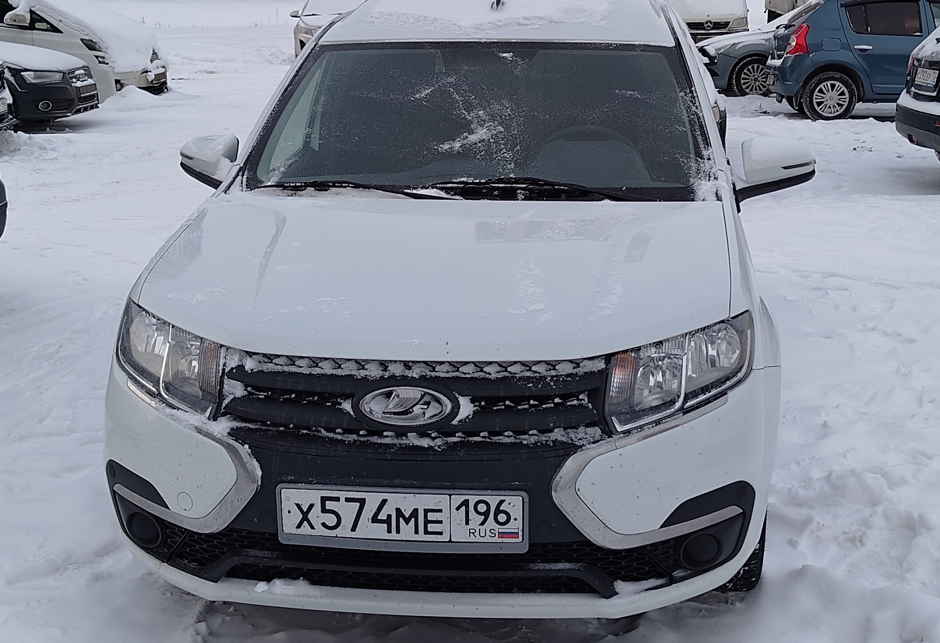 Аренда lada largus-furgon эконом класса 2024 года в городе Москва от 1600 руб./сутки, передний привод, двигатель: бензин, объем 1.6 литров, каско (Мультидрайв), ОСАГО (Мультидрайв), без водителя, недорого - RentRide