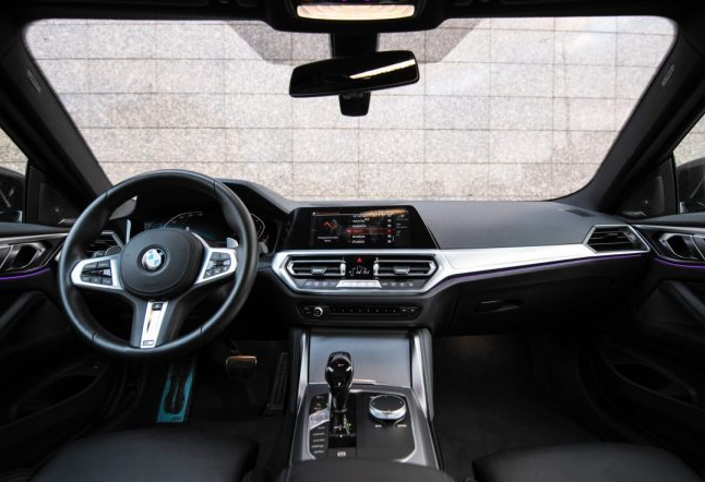 Аренда bmw 4-serii премиум класса 2021 года в городе Москва Проспект Вернадского от 12320 руб./сутки, полный привод, двигатель: дизель, объем 2 литра, каско (Мультидрайв), ОСАГО (Мультидрайв), без водителя, недорого, вид 3 - RentRide