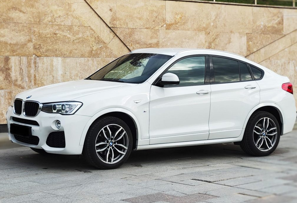 Аренда bmw x4 бизнес класса 2017 года в городе Москва Проспект Вернадского от 7920 руб./сутки, полный привод, двигатель: дизель, объем 2 литра, каско (Мультидрайв), ОСАГО (Мультидрайв), без водителя, недорого - RentRide