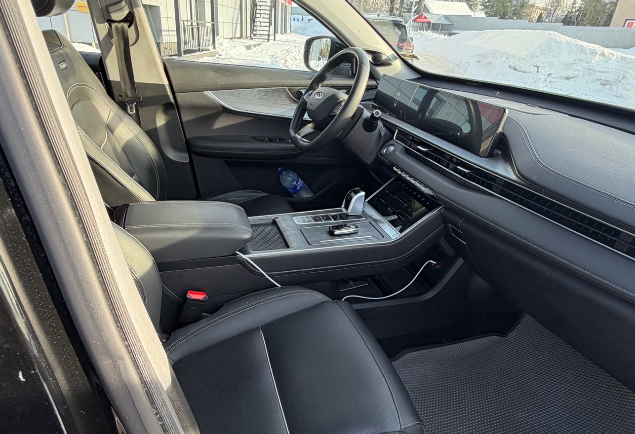 Аренда chery tiggo-7-pro-max комфорт класса 2023 года в городе Москва Алтуфьево от 3600 руб./сутки, передний привод, двигатель: бензин, объем 1.5 литров, ОСАГО (Мультидрайв), без водителя, недорого, вид 5 - RentRide