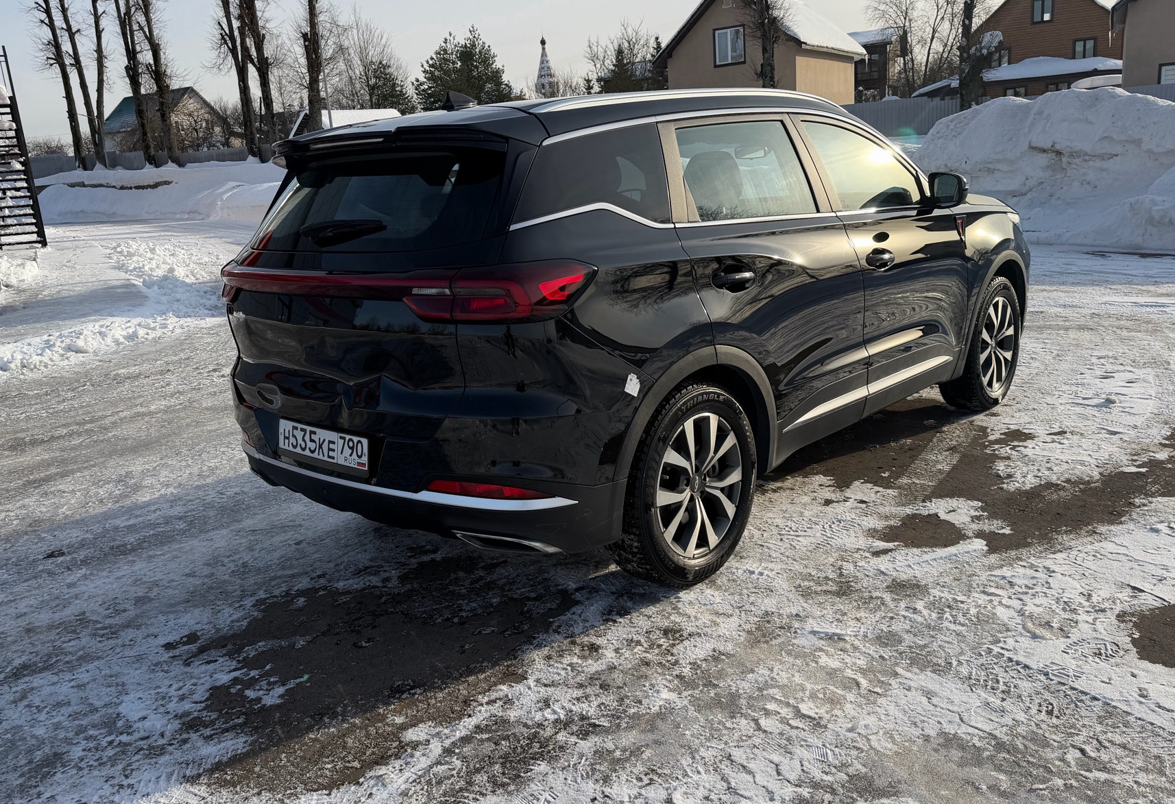 Аренда chery tiggo-7-pro-max комфорт класса 2023 года в городе Москва Алтуфьево от 3600 руб./сутки, передний привод, двигатель: бензин, объем 1.5 литров, ОСАГО (Мультидрайв), без водителя, недорого, вид 2 - RentRide