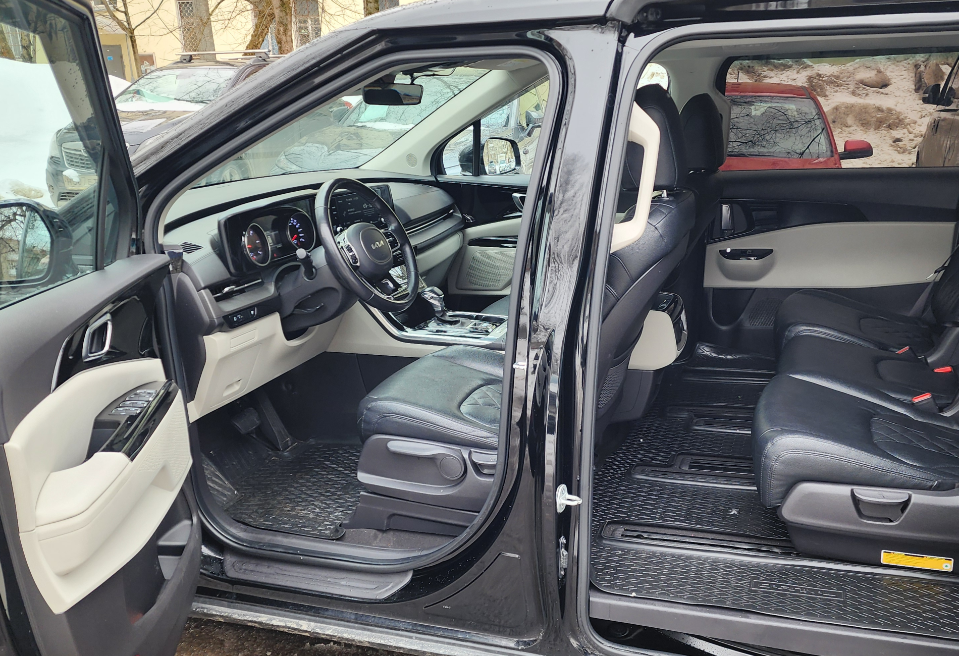 Аренда kia carnival 2021 года в городе Москва Говорово от 8800 руб./сутки, передний привод, двигатель: дизель, объем 2.2 литра, каско (Впишу в полис), ОСАГО (Впишу в полис), без водителя, недорого, вид 6 - RentRide