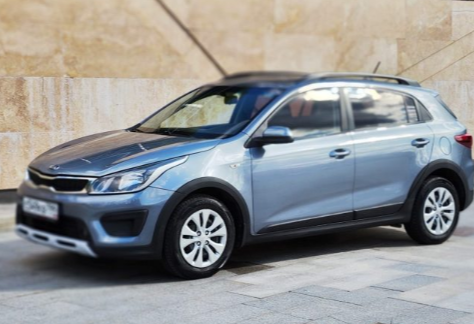 Аренда kia rio эконом класса 2020 года в городе Москва Проспект Вернадского от 3000 руб./сутки, передний привод, двигатель: бензин, объем 1.4 литра, ОСАГО (Мультидрайв), без водителя, недорого - RentRide
