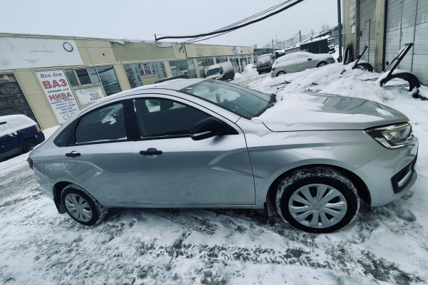 Прокат авто lada vesta эконом класса 2025 года в городе Санкт-Петербург Автово от 2160 руб./сутки, передний привод, двигатель: бензин, объем 1.6 литров, каско (Мультидрайв), ОСАГО (Мультидрайв), без водителя, недорого - RentRide