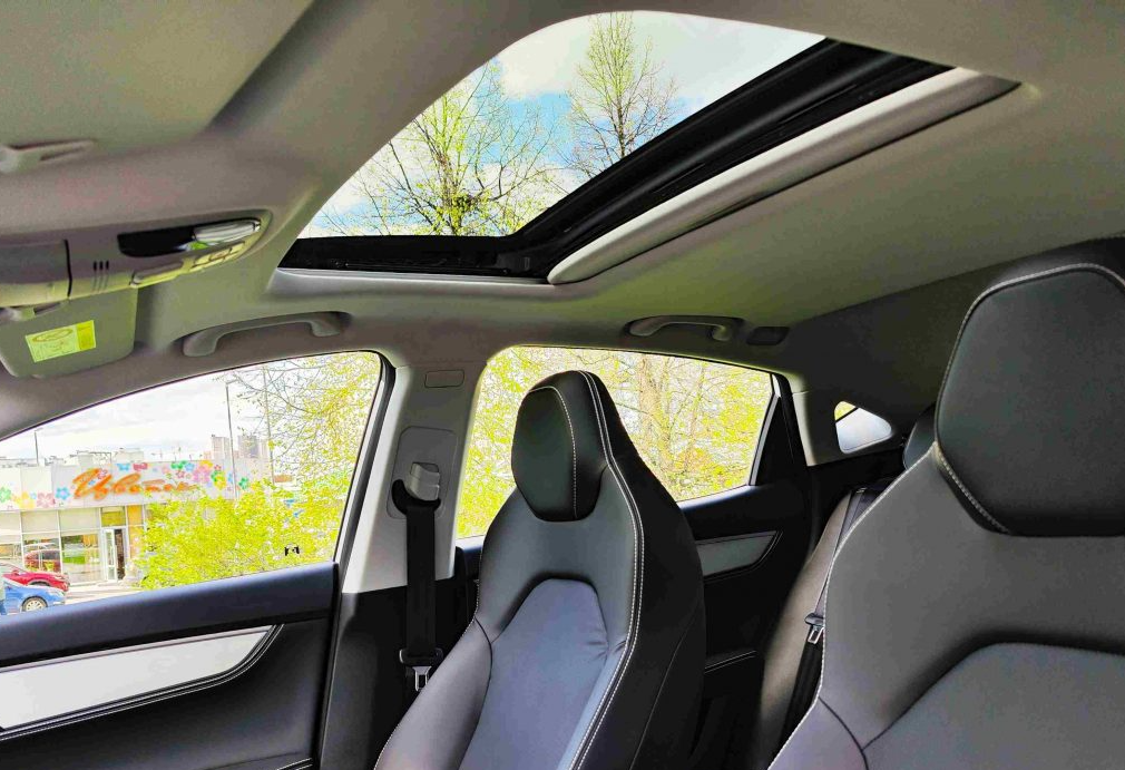 Аренда jac j7 комфорт класса 2023 года в городе Москва Проспект Вернадского от 4400 руб./сутки, передний привод, двигатель: бензин, объем 1.5 литров, каско (Мультидрайв), ОСАГО (Мультидрайв), без водителя, недорого, вид 5 - RentRide