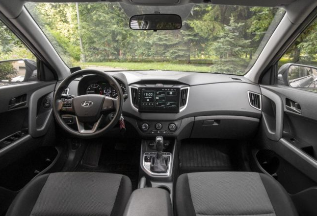 Аренда hyundai creta эконом класса 2020 года в городе Москва Мичуринский проспект от 4048 руб./сутки, передний привод, двигатель: бензин, объем 1.6 литров, каско (Мультидрайв), ОСАГО (Мультидрайв), без водителя, недорого, вид 3 - RentRide