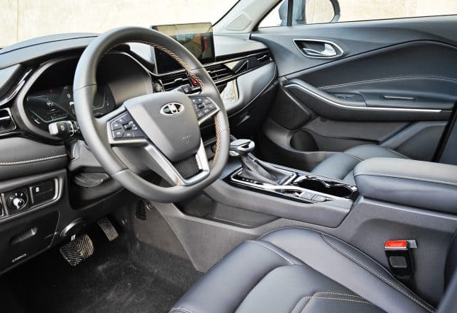 Аренда moskvich 3 стандарт класса 2023 года в городе Москва Проспект Вернадского от 4048 руб./сутки, передний привод, двигатель: бензин, объем 1.5 литров, каско (Мультидрайв), ОСАГО (Мультидрайв), без водителя, недорого, вид 2 - RentRide