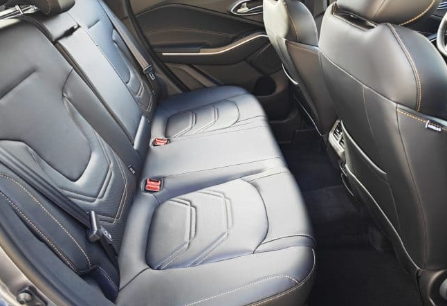 Аренда moskvich 3 стандарт класса 2023 года в городе Москва Проспект Вернадского от 4048 руб./сутки, передний привод, двигатель: бензин, объем 1.5 литров, каско (Мультидрайв), ОСАГО (Мультидрайв), без водителя, недорого, вид 6 - RentRide