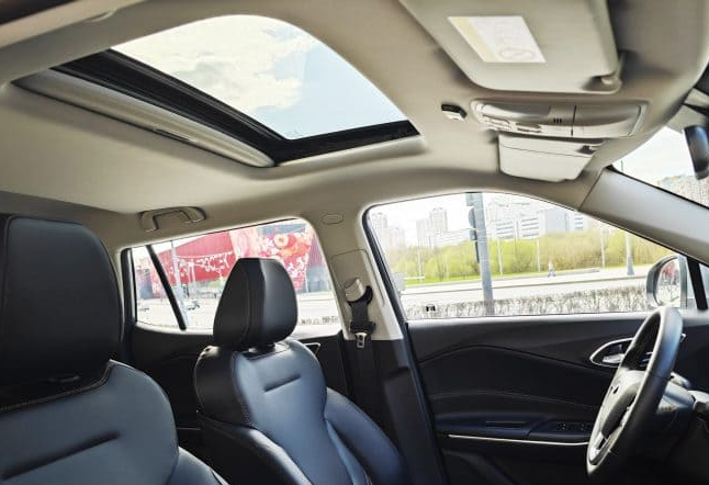 Аренда moskvich 3 стандарт класса 2023 года в городе Москва Проспект Вернадского от 4048 руб./сутки, передний привод, двигатель: бензин, объем 1.5 литров, каско (Мультидрайв), ОСАГО (Мультидрайв), без водителя, недорого, вид 3 - RentRide