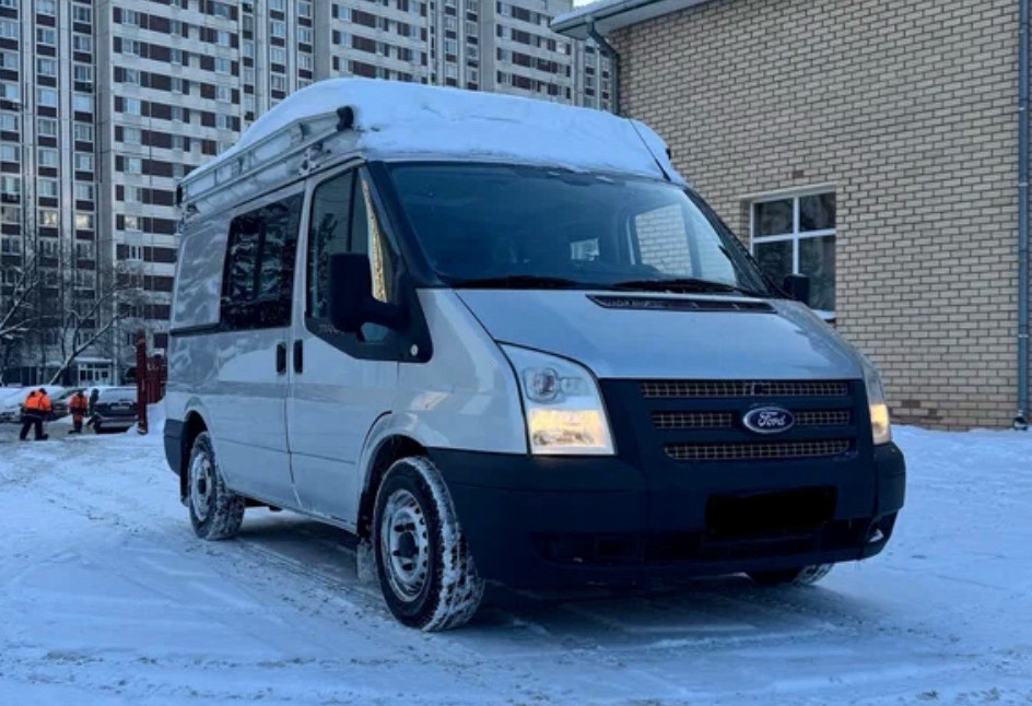 Аренда ford transit 2015 года в городе Москва Щукинская от 5599 руб./сутки, передний привод, двигатель: дизель, объем 2.2 литра, ОСАГО (Впишу в полис), без водителя, недорого, вид 2 - RentRide
