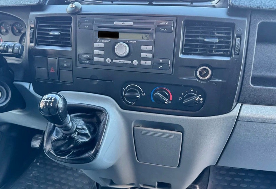 Аренда ford transit 2015 года в городе Москва Щукинская от 5499 руб./сутки, передний привод, двигатель: дизель, объем 2.2 литра, ОСАГО (Впишу в полис), без водителя, недорого, вид 9 - RentRide