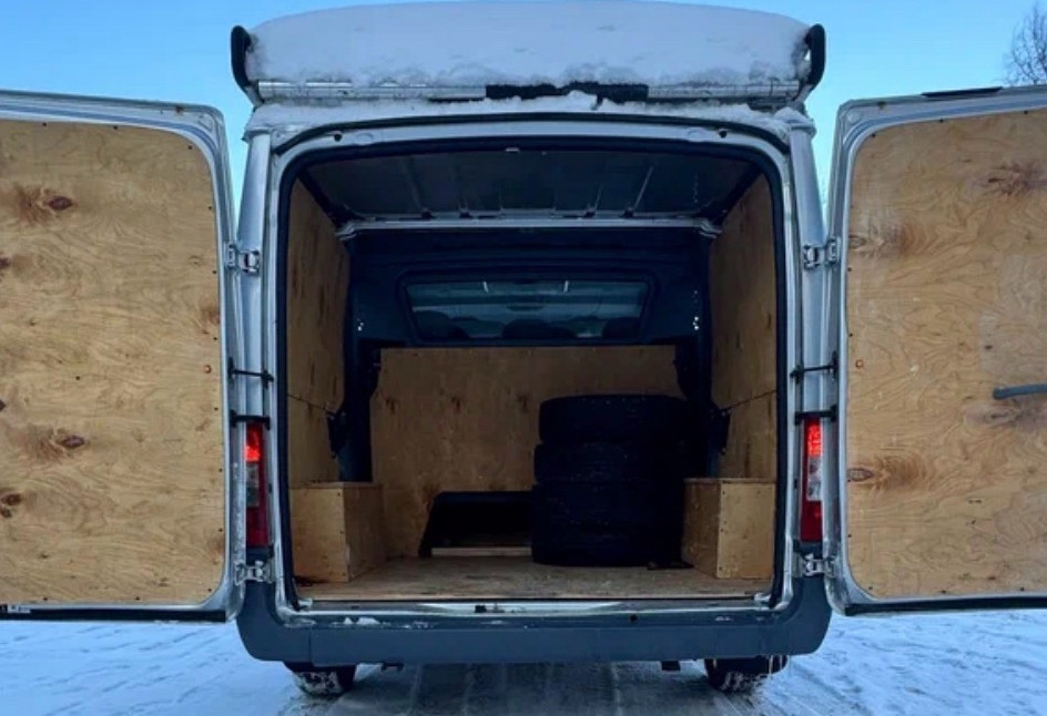 Аренда ford transit 2015 года в городе Москва Щукинская от 5599 руб./сутки, передний привод, двигатель: дизель, объем 2.2 литра, ОСАГО (Впишу в полис), без водителя, недорого, вид 5 - RentRide