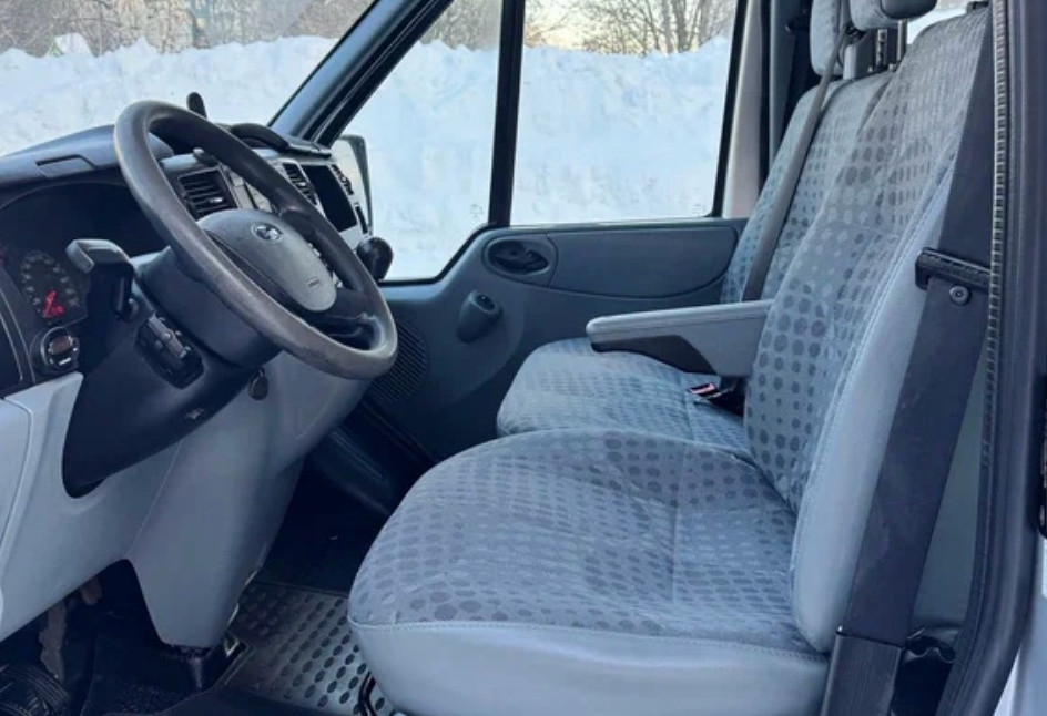 Аренда ford transit 2015 года в городе Москва Щукинская от 5599 руб./сутки, передний привод, двигатель: дизель, объем 2.2 литра, ОСАГО (Впишу в полис), без водителя, недорого, вид 6 - RentRide