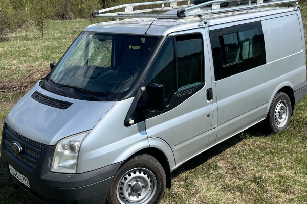 Прокат авто ford transit 2015 года в городе Москва Щукинская от 5499 руб./сутки, передний привод, двигатель: дизель, объем 2.2 литра, ОСАГО (Впишу в полис), без водителя, недорого - RentRide