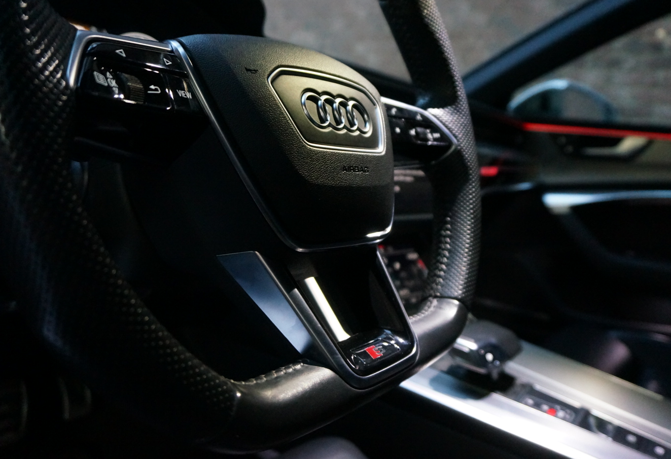 Аренда audi s7 премиум класса 2019 года в городе Москва Автозаводская от 13600 руб./сутки, полный привод, двигатель: гибрид, объем 3 литра, каско (Мультидрайв), ОСАГО (Мультидрайв), без водителя, недорого, вид 8 - RentRide