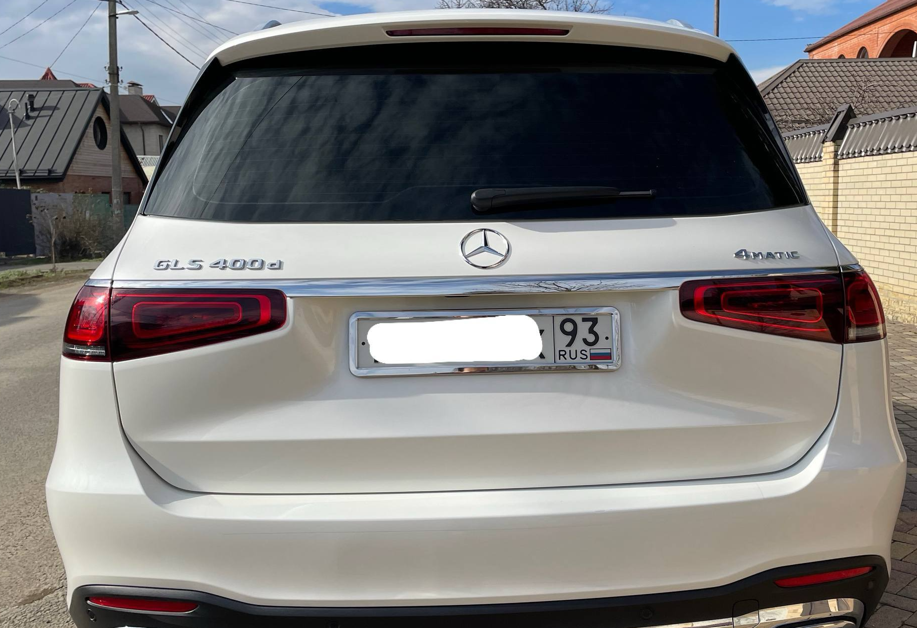 Аренда mercedes-benz gls премиум класса 2021 года в городе Москва от 28000 руб./сутки, полный привод, двигатель: дизель, объем 2.9 литров, ОСАГО (Впишу в полис), без водителя, недорого, вид 4 - RentRide