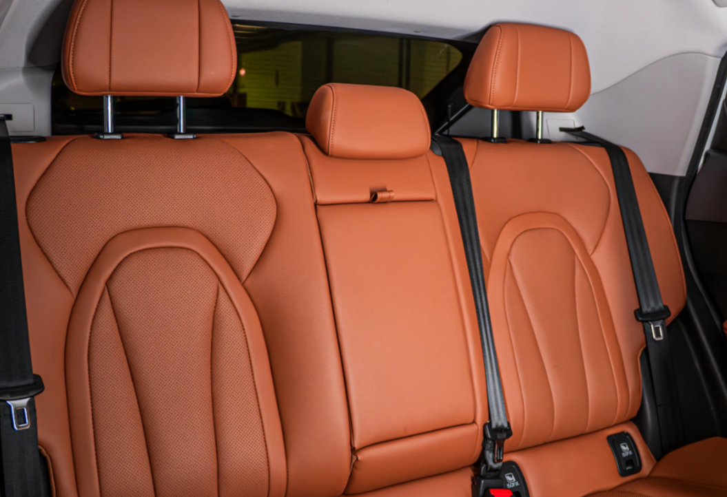 Аренда omoda c5 стандарт класса 2023 года в городе Москва Нахимовский проспект от 3300 руб./сутки, передний привод, двигатель: бензин, объем 1.5 литров, ОСАГО (Мультидрайв), без водителя, недорого, вид 10 - RentRide