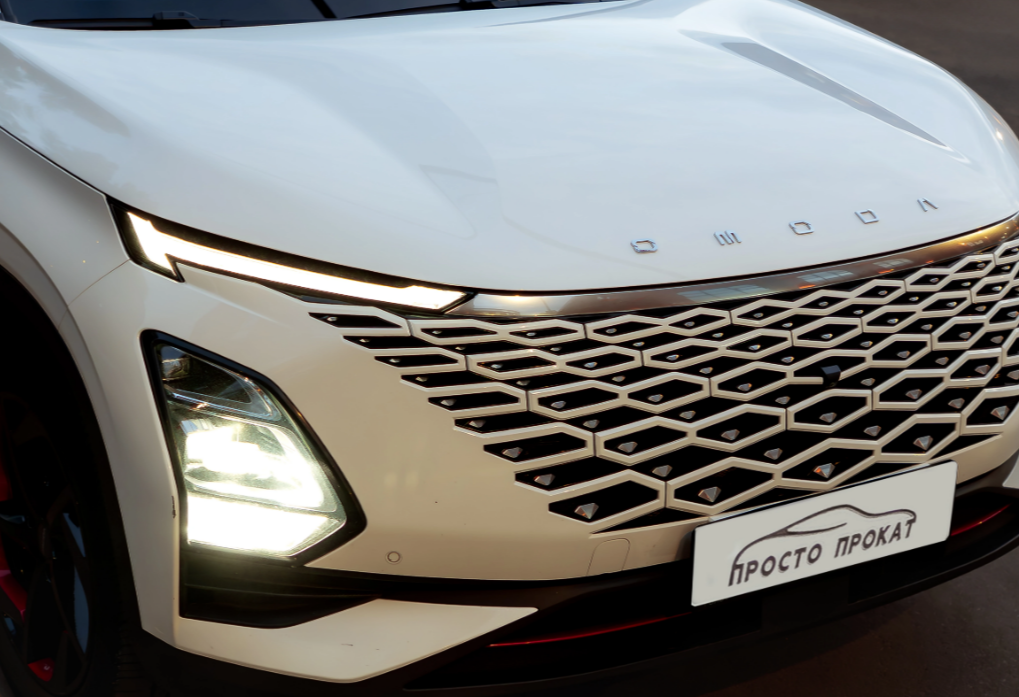 Аренда omoda c5 стандарт класса 2023 года в городе Москва Нахимовский проспект от 3300 руб./сутки, передний привод, двигатель: бензин, объем 1.5 литров, ОСАГО (Мультидрайв), без водителя, недорого, вид 5 - RentRide